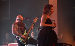 Flyleaf with Lacey Sturm