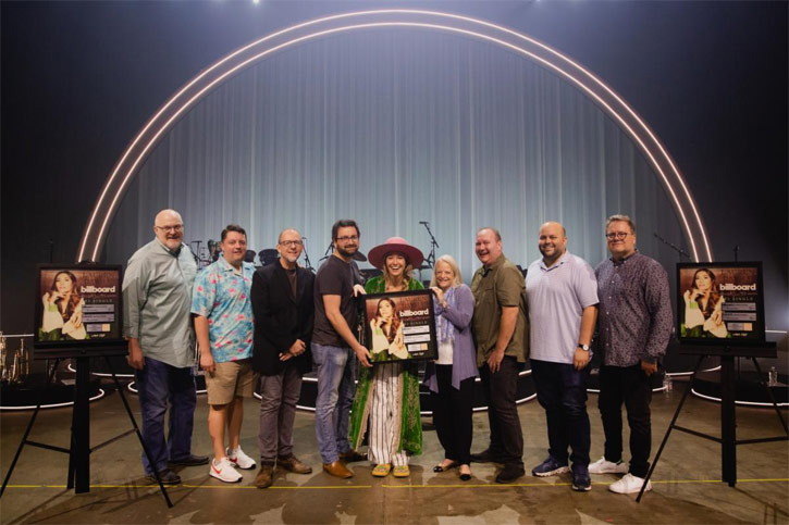 Lauren Daigle Presented with Plaque Honoring Sixth No. 1 Single, 'Hold On To Me'