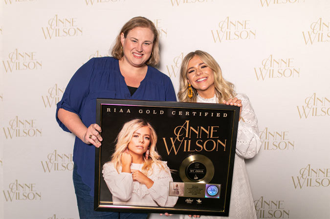 Anne Wilson Receives Her First RIAA Gold Certification for Her Historic No. 1 Song 'My Jesus'