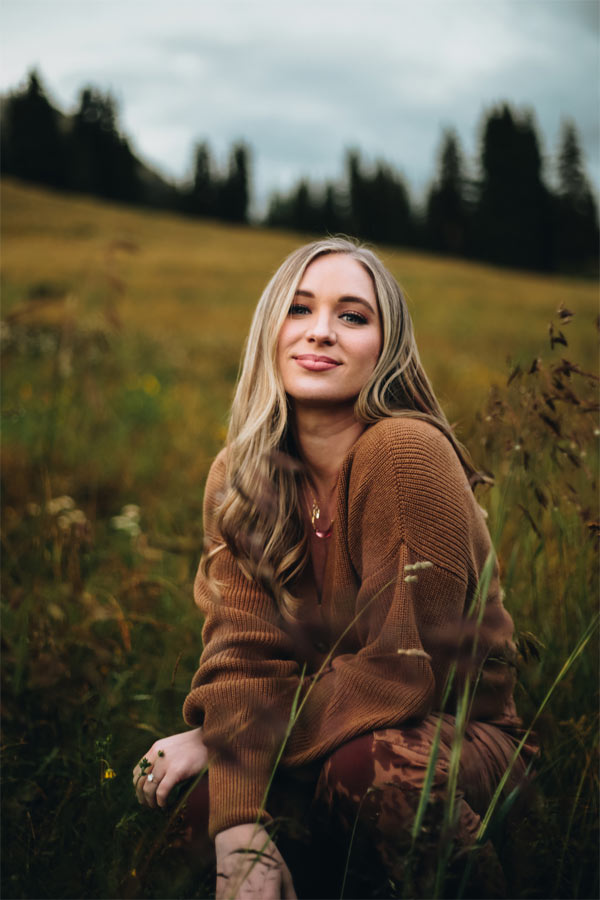 Singer-Songwriter Olivia Lane Signs To BEC Recordings