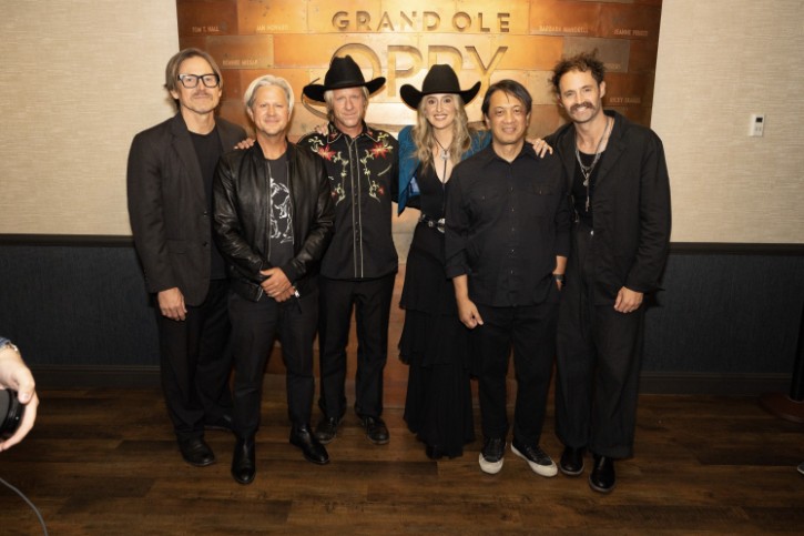 Switchfoot Makes Grand Ole Opry Debut (7/23) Featuring Surprise Duet With Lainey Wilson
